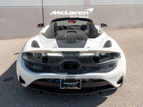 Used 2024 McLaren 750S Spider RWD image 31