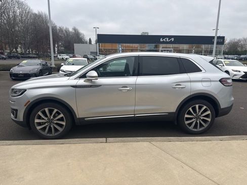 Used 2019 Lincoln Nautilus Select image 8