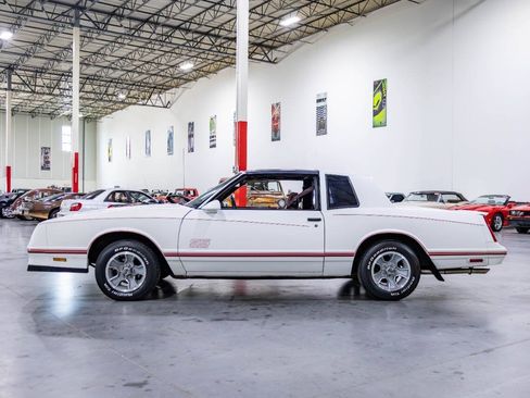 Used 1987 Chevrolet Monte Carlo SS RWD image 4