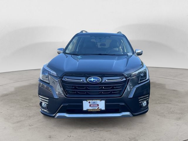 Used 2023 Subaru Forester Touring AWD/4WD image 2