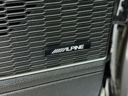 Used 2024 Jeep Grand Cherokee Limited 4xe w/ MOPAR Finishing Package AWD/4WD image 4