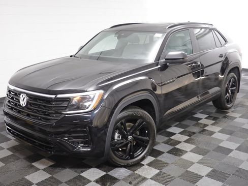 New 2026 Volkswagen Atlas Cross Sport SEL R-Line image 2