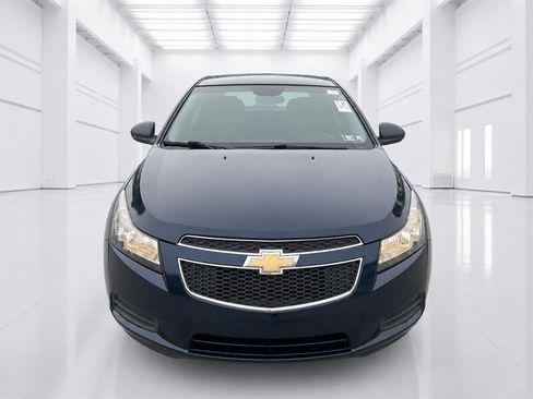 Used 2011 Chevrolet Cruze LS w/ Connectivity Package FWD image 6