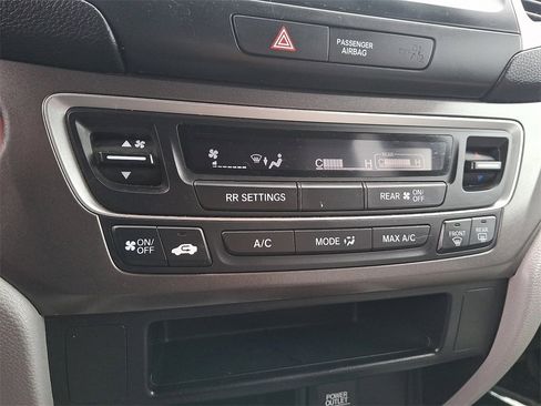 Used 2016 Honda Pilot LX image 18
