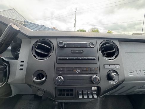 Used 2015 Ford F350 XL w/ Trailer Tow Package image 43