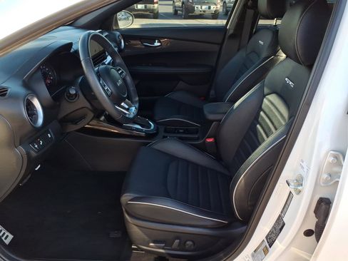 Used 2023 Kia Forte GT-Line w/ GT-Line Premium Package image 13