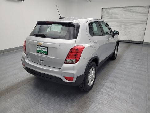 Used 2020 Chevrolet Trax LS FWD image 9