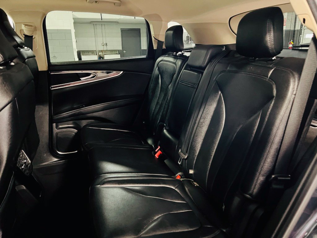 Used 2022 Lincoln Nautilus FWD image 24