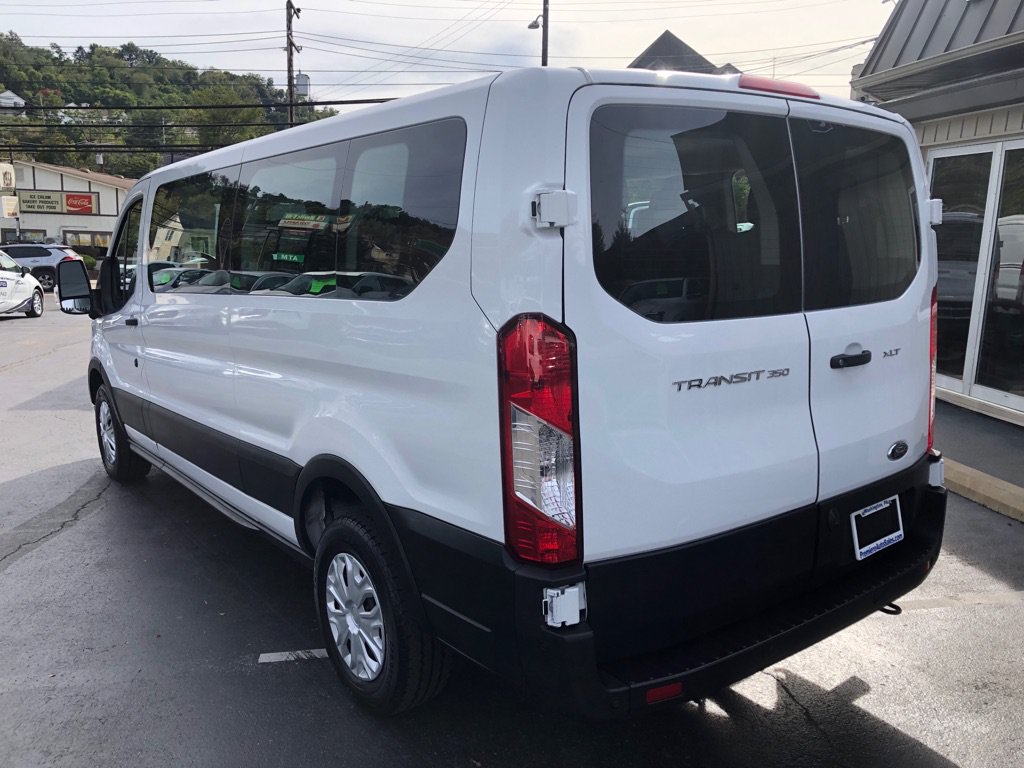 Used 2023 Ford Transit 350 XLT RWD image 4