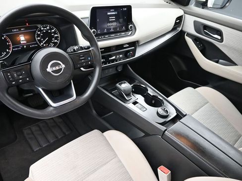 Used 2023 Nissan Rogue SV image 15