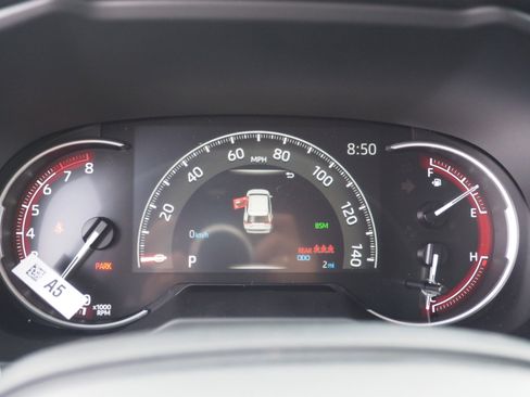 New 2025 Toyota RAV4 XLE image 21