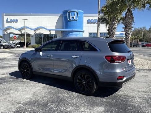 Used 2020 Kia Sorento EX image 9