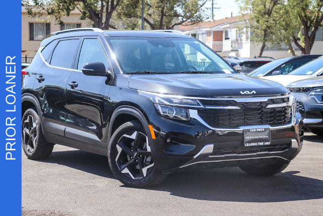Certified 2025 Kia Seltos EX FWD image 1