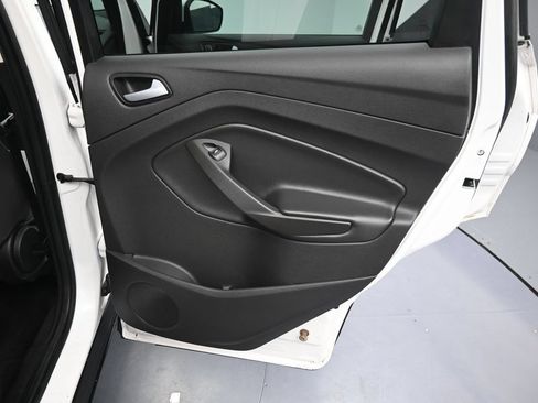 Used 2018 Ford Escape SE w/ SE Sync 3 Package AWD/4WD image 21