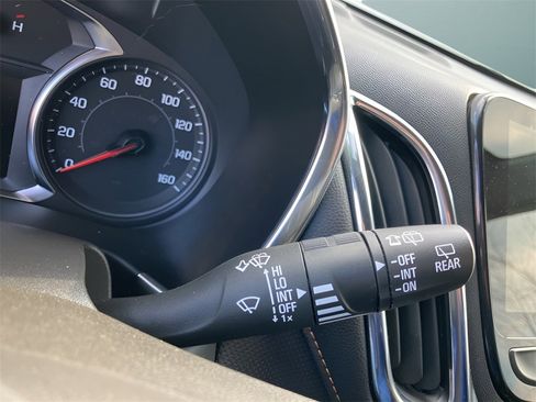 Used 2022 Chevrolet Equinox Premier w/ LPO, Floor Liner Package image 18