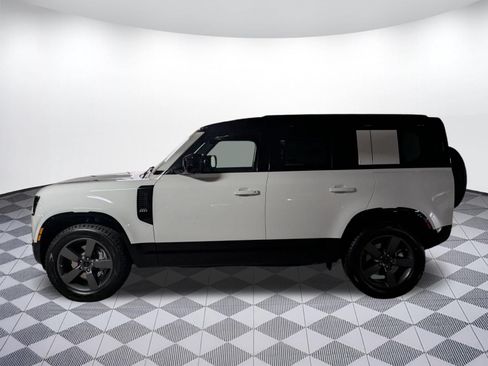 New 2026 Land Rover Defender 110 X-Dynamic SE AWD/4WD image 2
