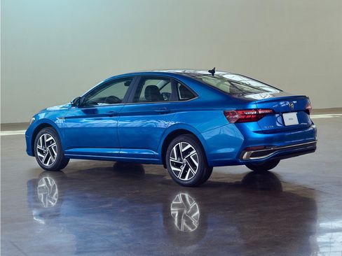 Used 2024 Volkswagen Jetta S FWD image 1