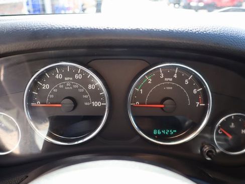 Used 2016 Jeep Wrangler Sport image 14