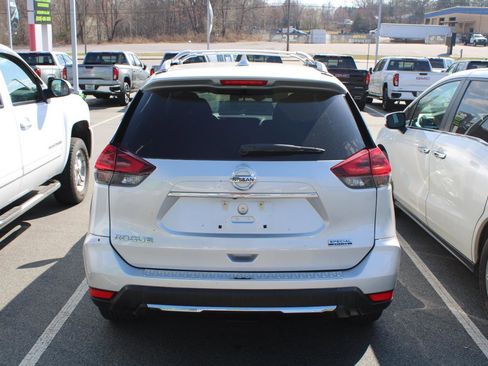 Used 2019 Nissan Rogue S w/ Special Edition Package image 5
