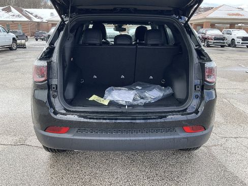 New 2026 Jeep Compass Limited AWD/4WD image 13