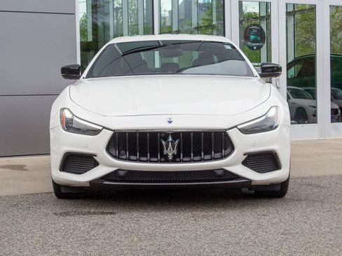 Used 2024 Maserati Ghibli Modena Q4 AWD/4WD image 2