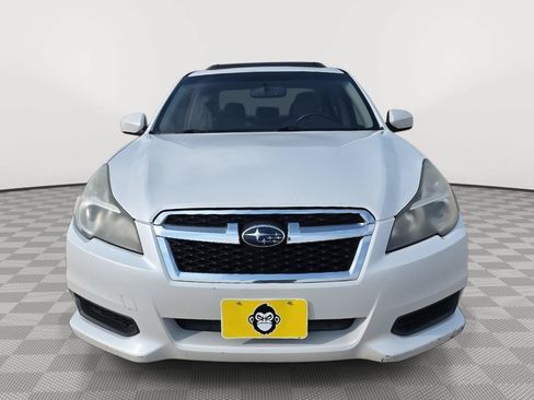 Used 2013 Subaru Legacy 2.5i Premium AWD/4WD image 2