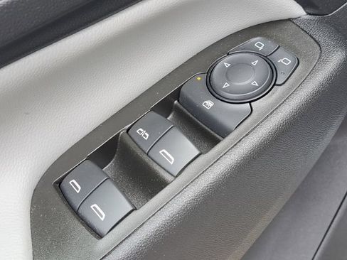Used 2023 Chevrolet Equinox LS w/ LPO, Floor Liner Package AWD/4WD image 20