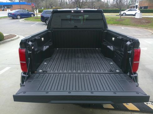 Used 2025 Toyota Tacoma TRD Pro image 33