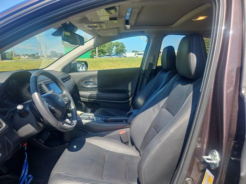 Used 2022 Honda HR-V EX-L image 5