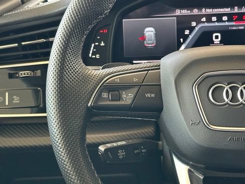 Used 2025 Audi SQ8 Prestige AWD/4WD image 10
