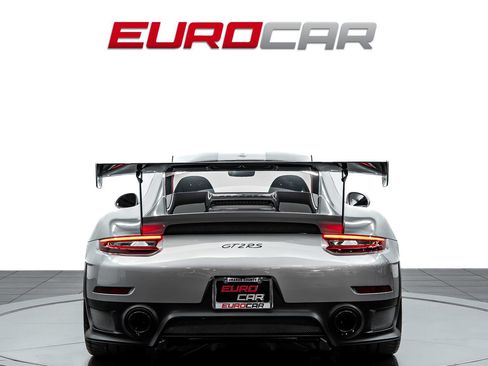 Used 2019 Porsche 911 GT2 RS RWD image 4