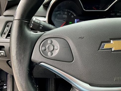 Used 2018 Chevrolet Impala LT FWD image 10