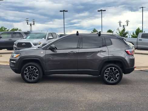 Used 2019 Jeep Compass Trailhawk w/ Cold Weather Group AWD/4WD image 7