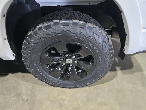 Used 2021 RAM 1500 Laramie image 29