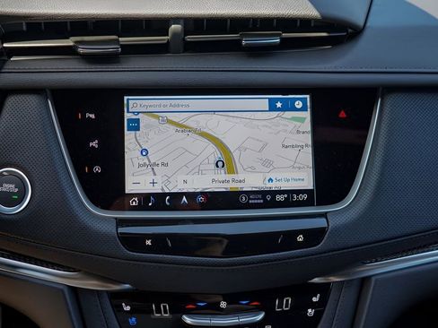 New 2026 Cadillac XT5 Sportv w/ LPO, Onyx Lite Package image 13