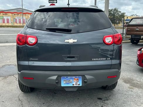 Used 2012 Chevrolet Traverse LS FWD image 7
