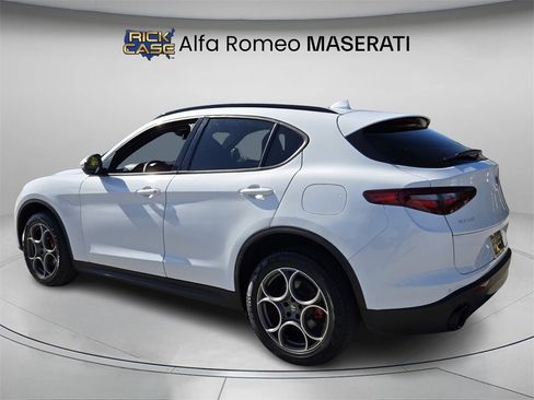 Used 2022 Alfa Romeo Stelvio Sprint image 8