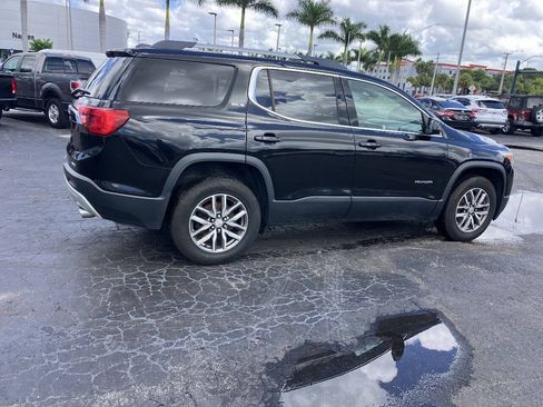 Used 2019 GMC Acadia SLE AWD/4WD image 3
