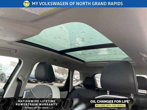 New 2026 Volkswagen Taos SE AWD/4WD image 16