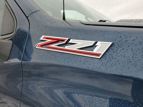 Used 2019 Chevrolet Silverado 1500 LT w/ All-Star Edition image 26