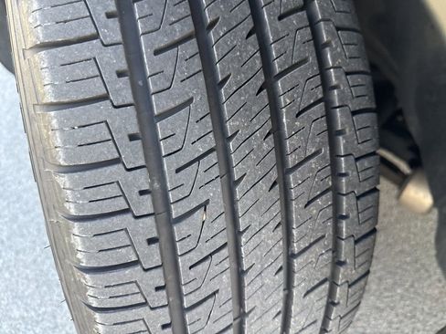 Used 2014 Ford Explorer Limited image 10