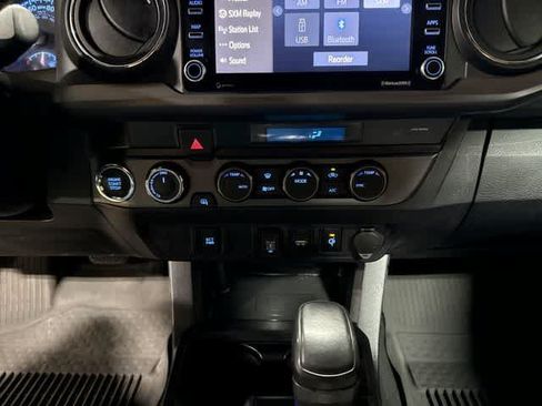 Used 2021 Toyota Tacoma TRD Sport AWD/4WD image 21