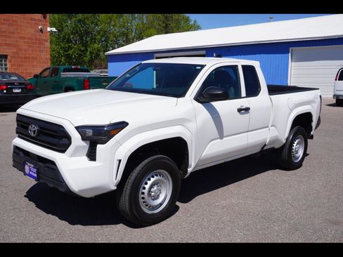 Used 2024 Toyota Tacoma SR RWD image 1