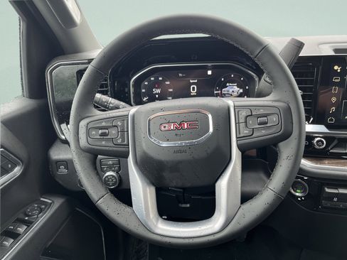 New 2026 GMC Sierra 1500 Elevation AWD/4WD image 11