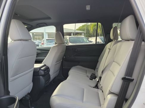 Used 2024 Honda Passport EX-L image 8