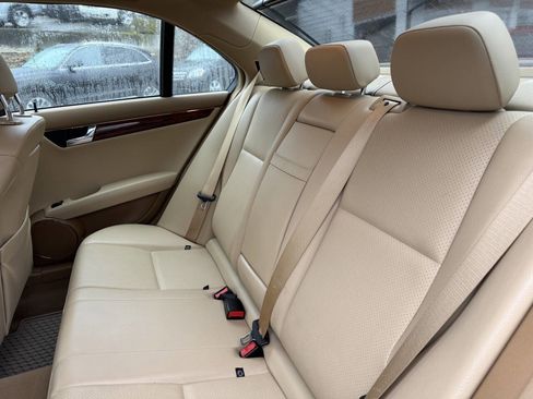 Used 2008 Mercedes-Benz C 300 Sedan image 19