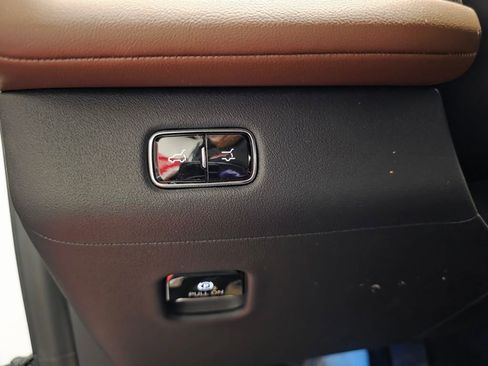 New 2026 Lincoln Navigator Reserve image 34