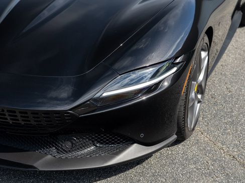 Certified 2022 Ferrari Roma image 21