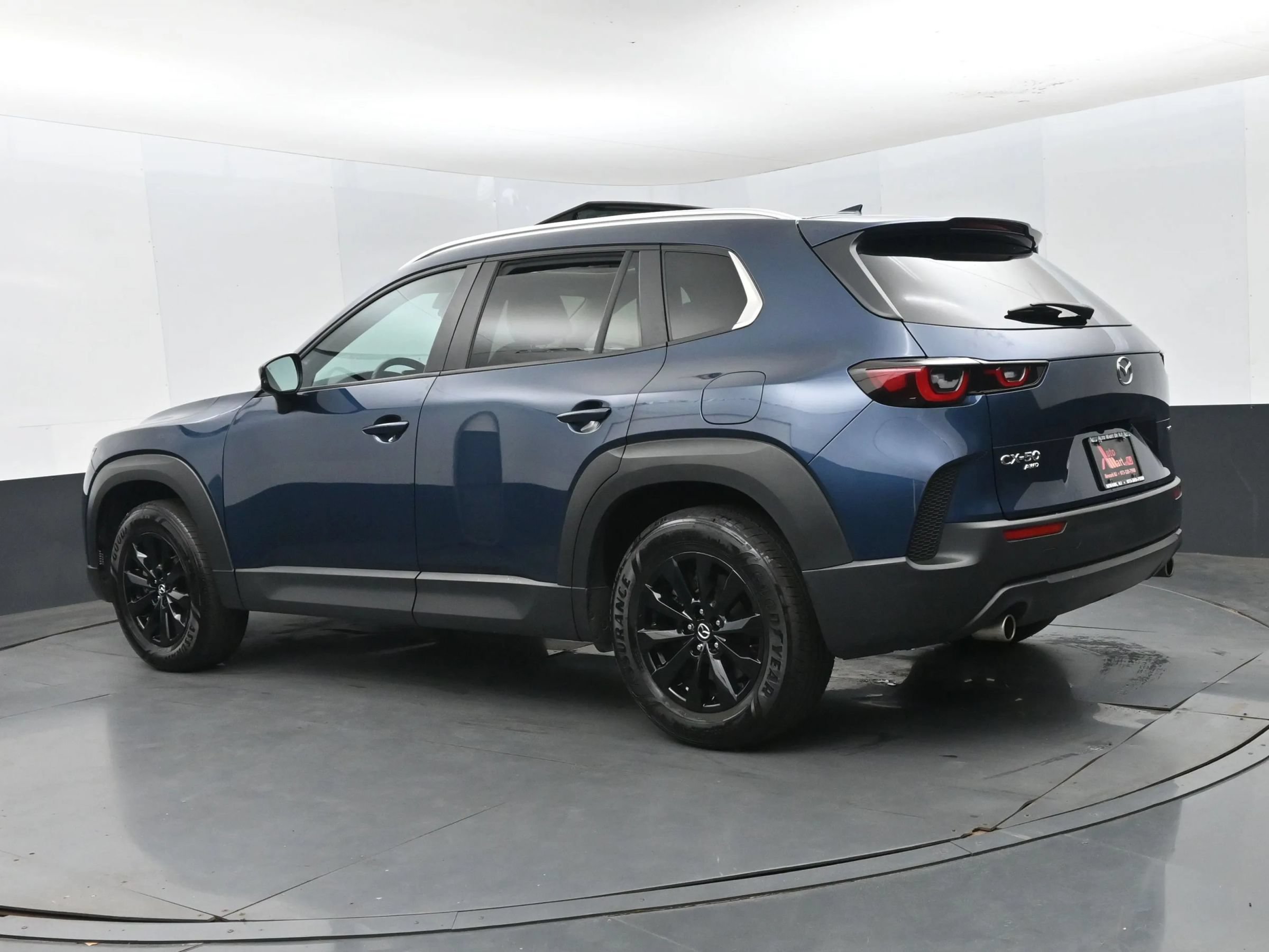 Used 2025 MAZDA CX-50 AWD 2.5 S w/ Premium Package image 7