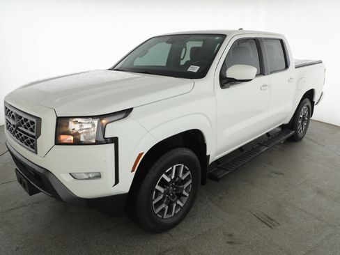 Used 2023 Nissan Frontier SV w/ SV Convenience Package image 15